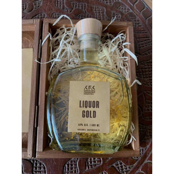 ZESTAW PREZENTOWY-KARAFKA -DREWNIANA SKRZYNKA, PROJEKT ETYKIETY, GRAWEROWANIE