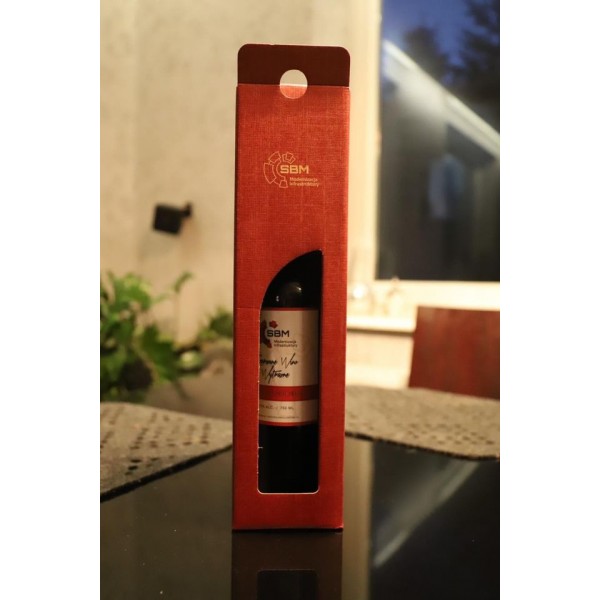 Zestaw prezentowy - WINO 750 ml, etykieta, karton z okienkiem, logo