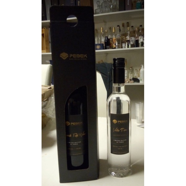 Zestaw prezentowy - WINO 750 ml, etykieta, karton z okienkiem, logo