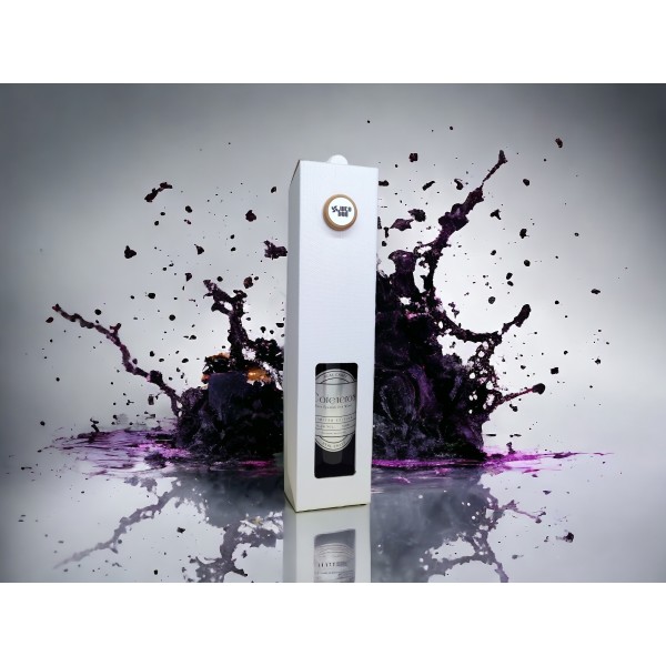 WINO W KARTONIE Z ZATYCZKĄ Z LOGO